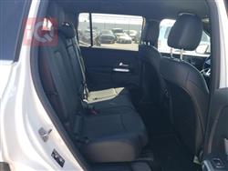 مرسيدس بنز EQB